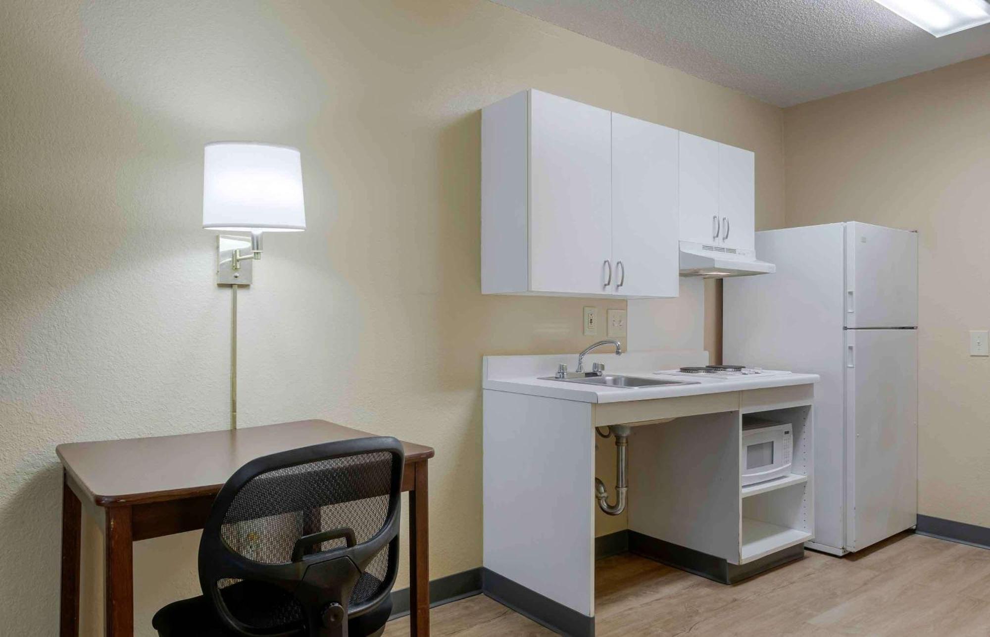 Extended Stay America Select Suites - Phoenix - Deer Valley Ngoại thất bức ảnh