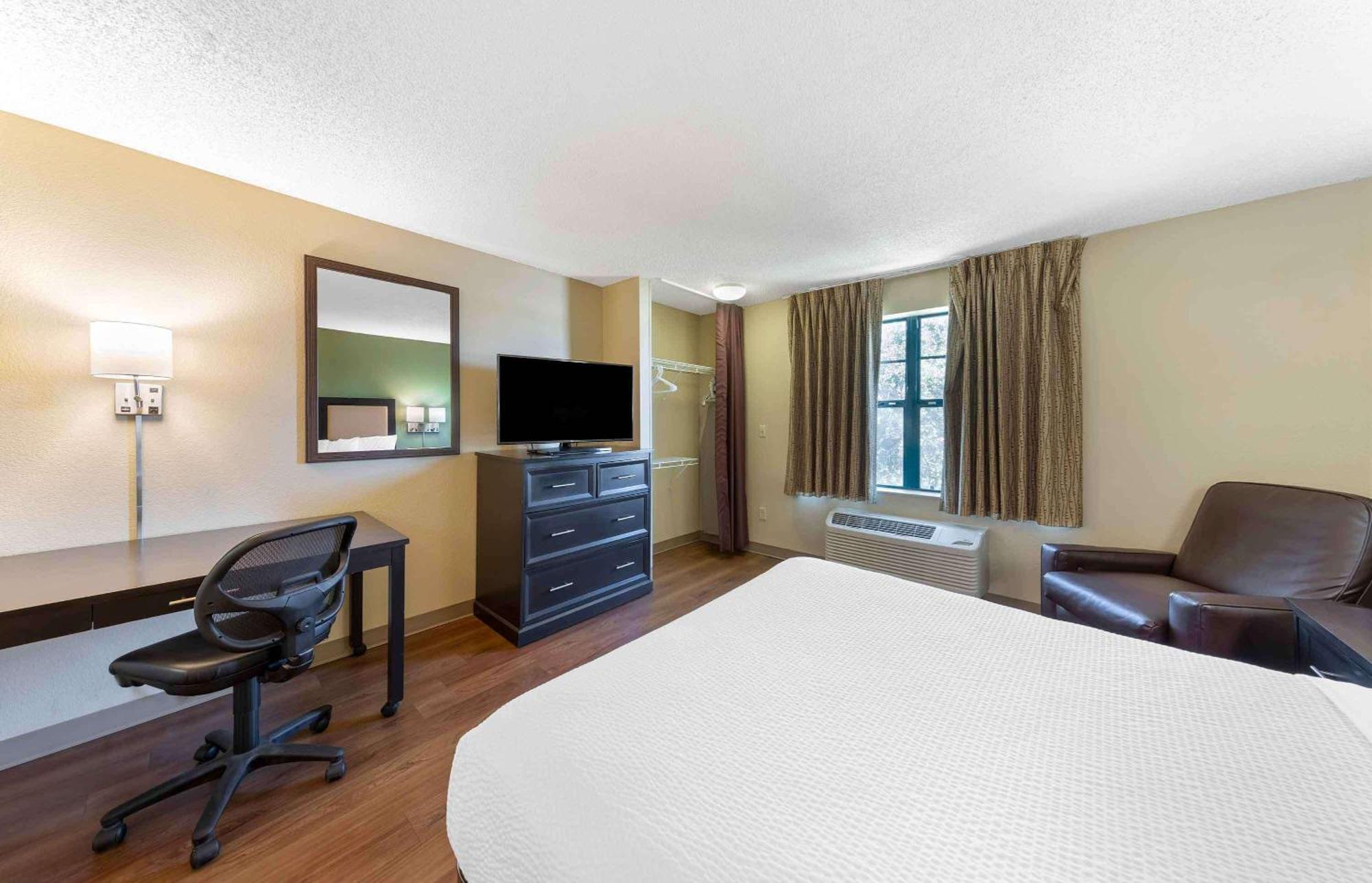 Extended Stay America Select Suites - Phoenix - Deer Valley Ngoại thất bức ảnh