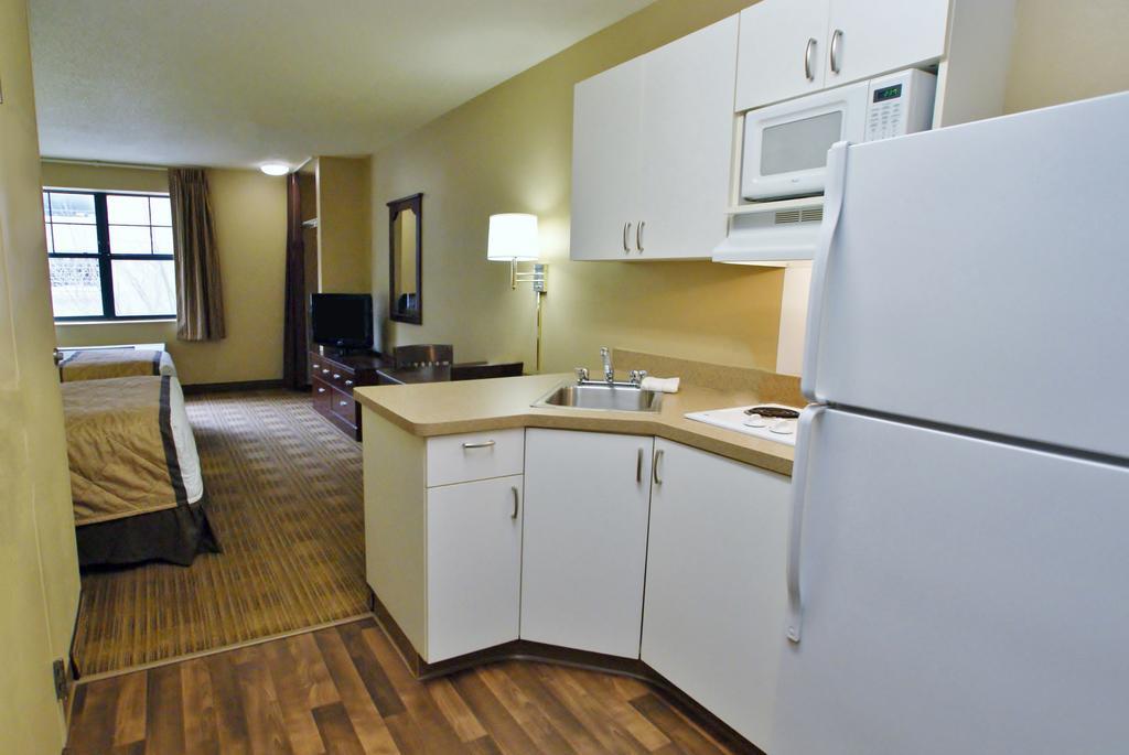 Extended Stay America Select Suites - Phoenix - Deer Valley Ngoại thất bức ảnh